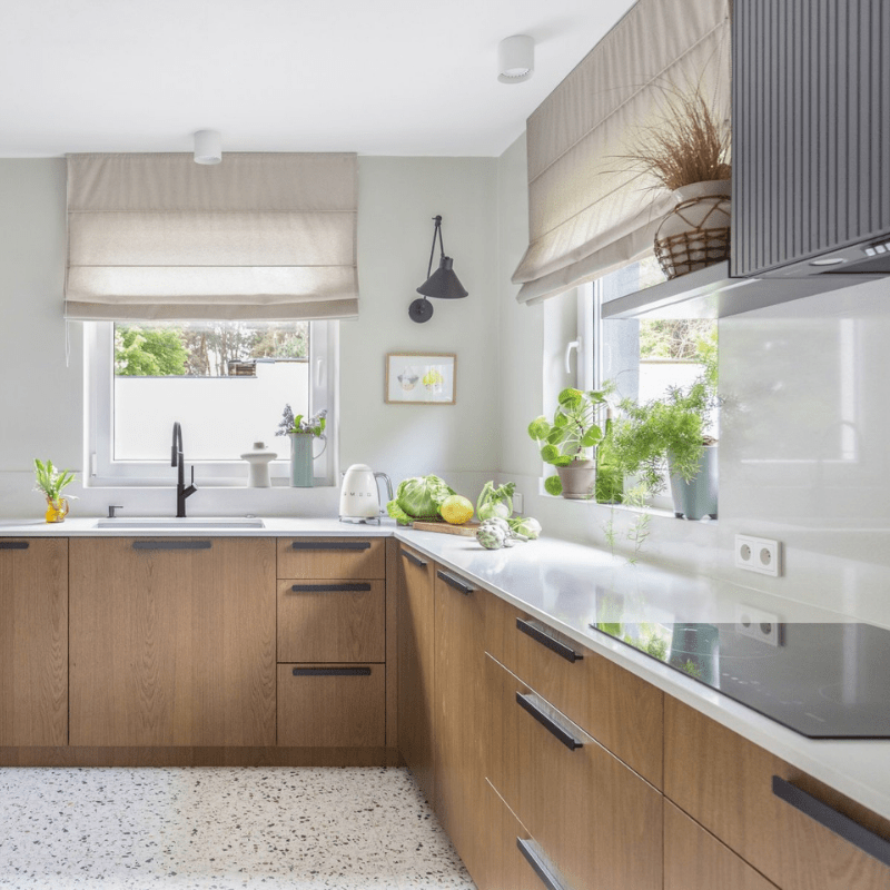 quiet black under-cabinet cooker hood